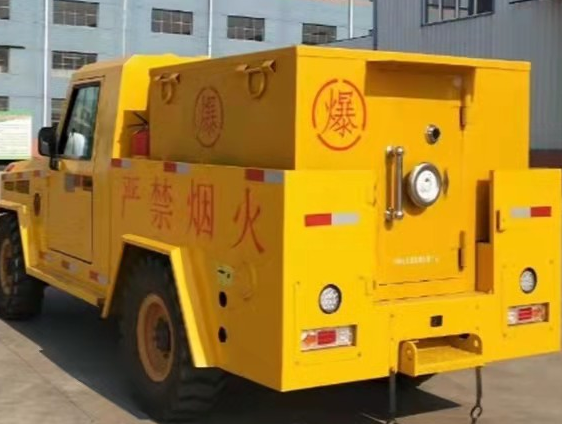 达川凯龙爆破器材运输车：保障爆破任务的安全运行